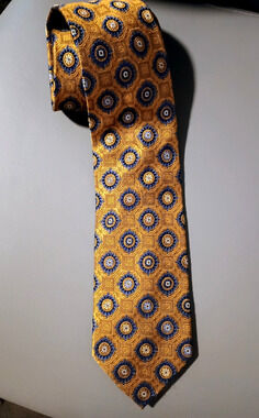 Bruno Piattelli Gold & Blue Medallion 100% Silk Hand Made Tie Italy 57.5"